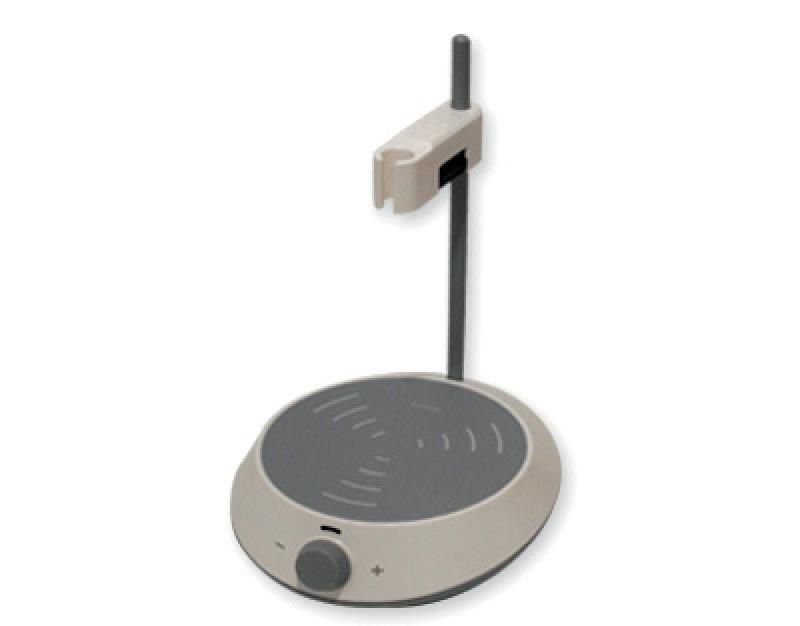 Agitateur magnétique avec support de sonde intégré