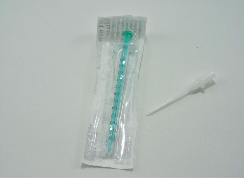 SERINGUE PLASTIQUE 1ML AVEC CATHETER